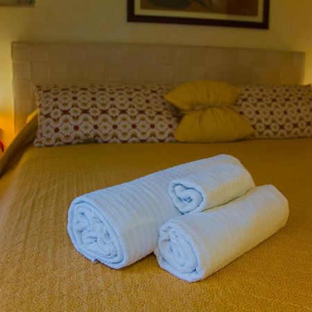 Palo Del Colle Ierva Chiain, Guest House ภายนอก รูปภาพ