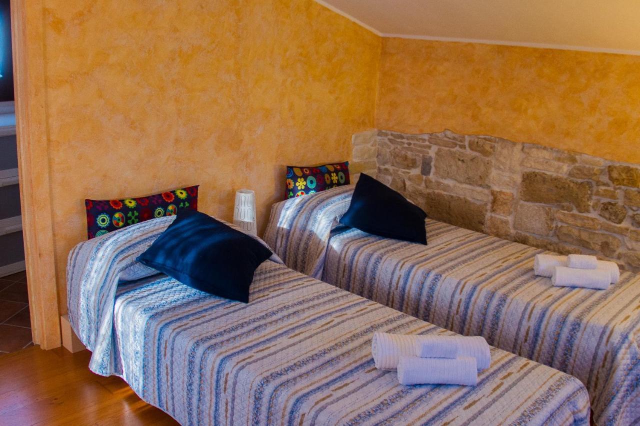 Palo Del Colle Ierva Chiain, Guest House ภายนอก รูปภาพ