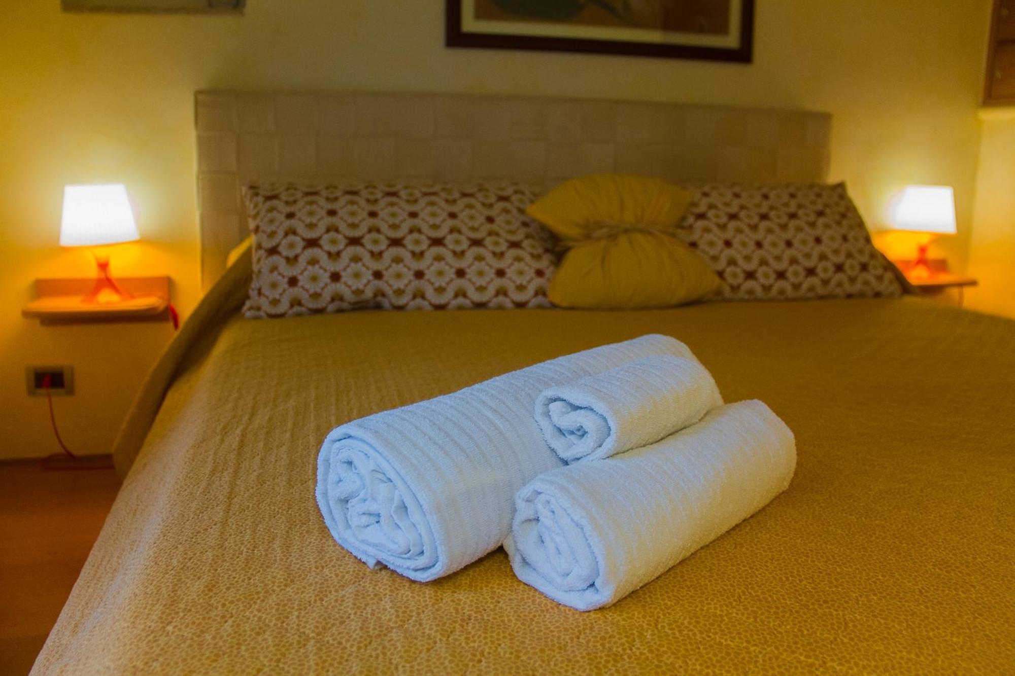 Palo Del Colle Ierva Chiain, Guest House ภายนอก รูปภาพ
